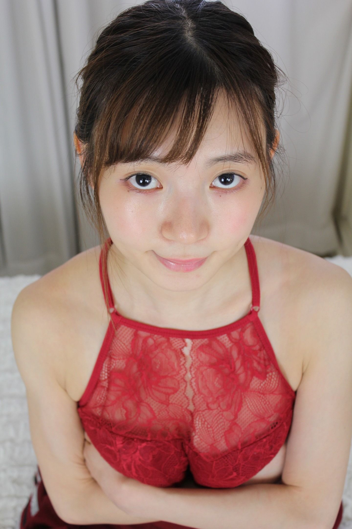 素人 - 红色情趣内衣