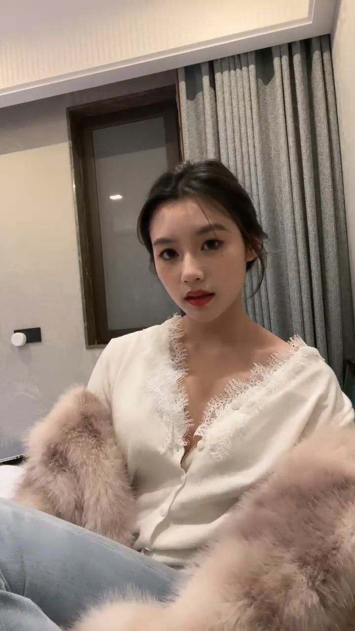 今年最美女神【小雨儿】