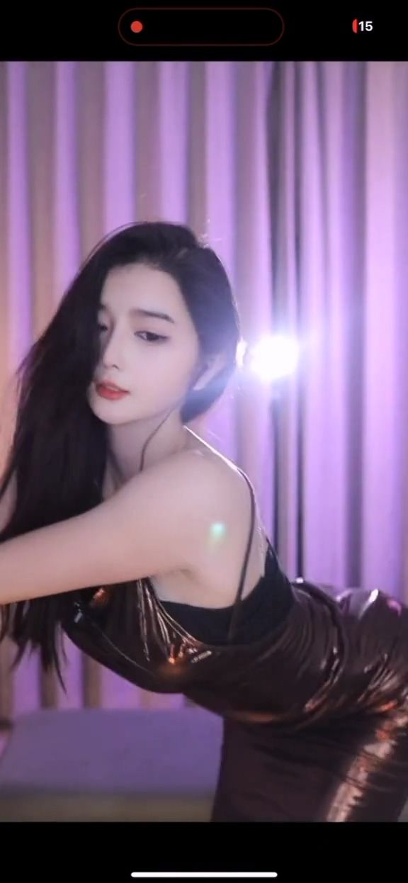 抖音 周晚儿 露点大尺度