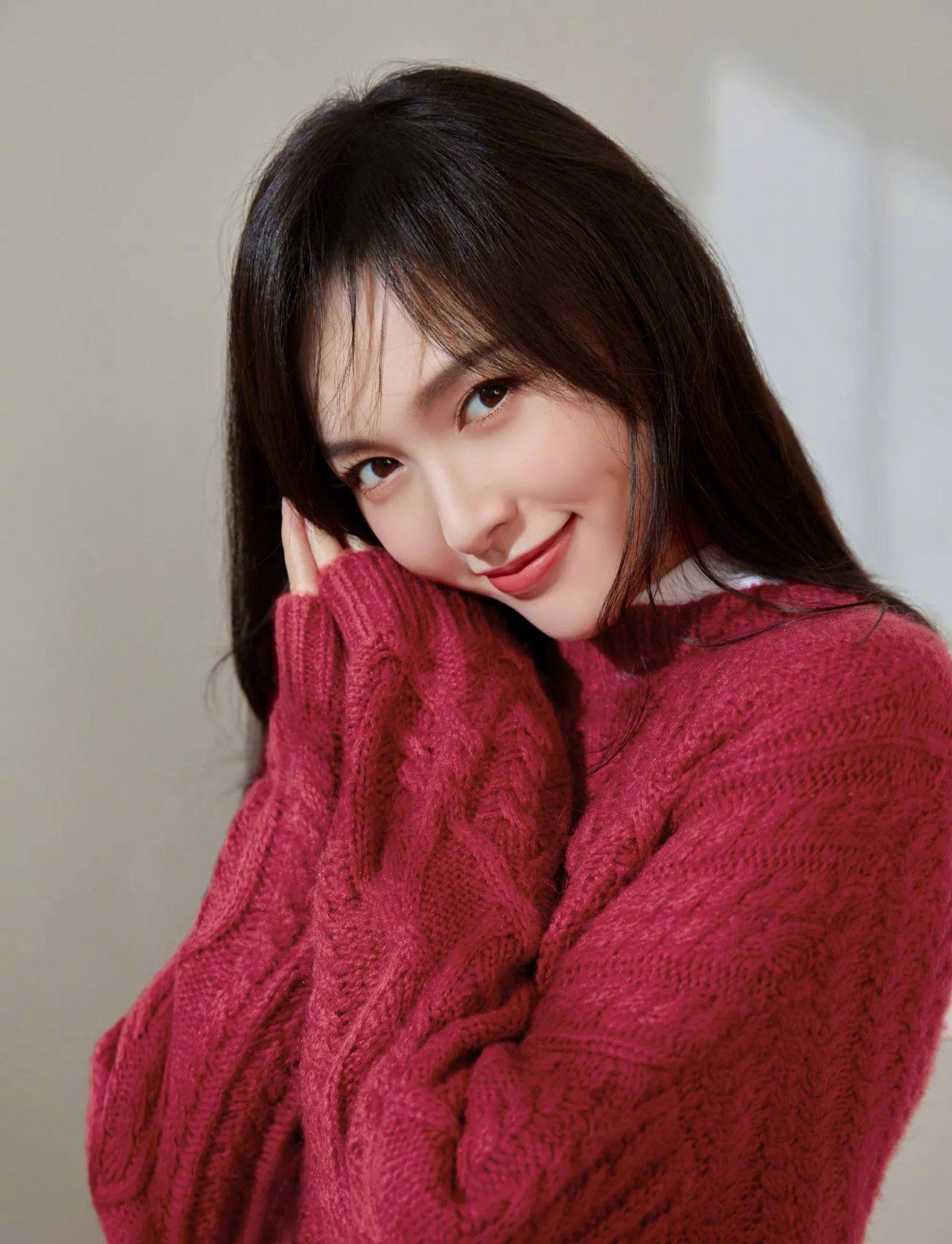 tangyan早期新娘装露下体视频