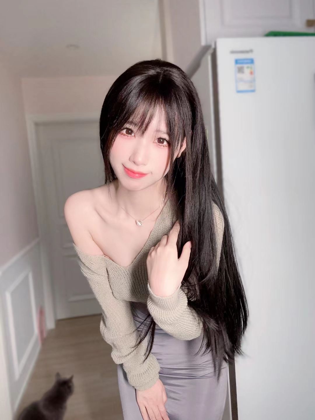 B站 - 十万口草莓粥粥 舰长图视包