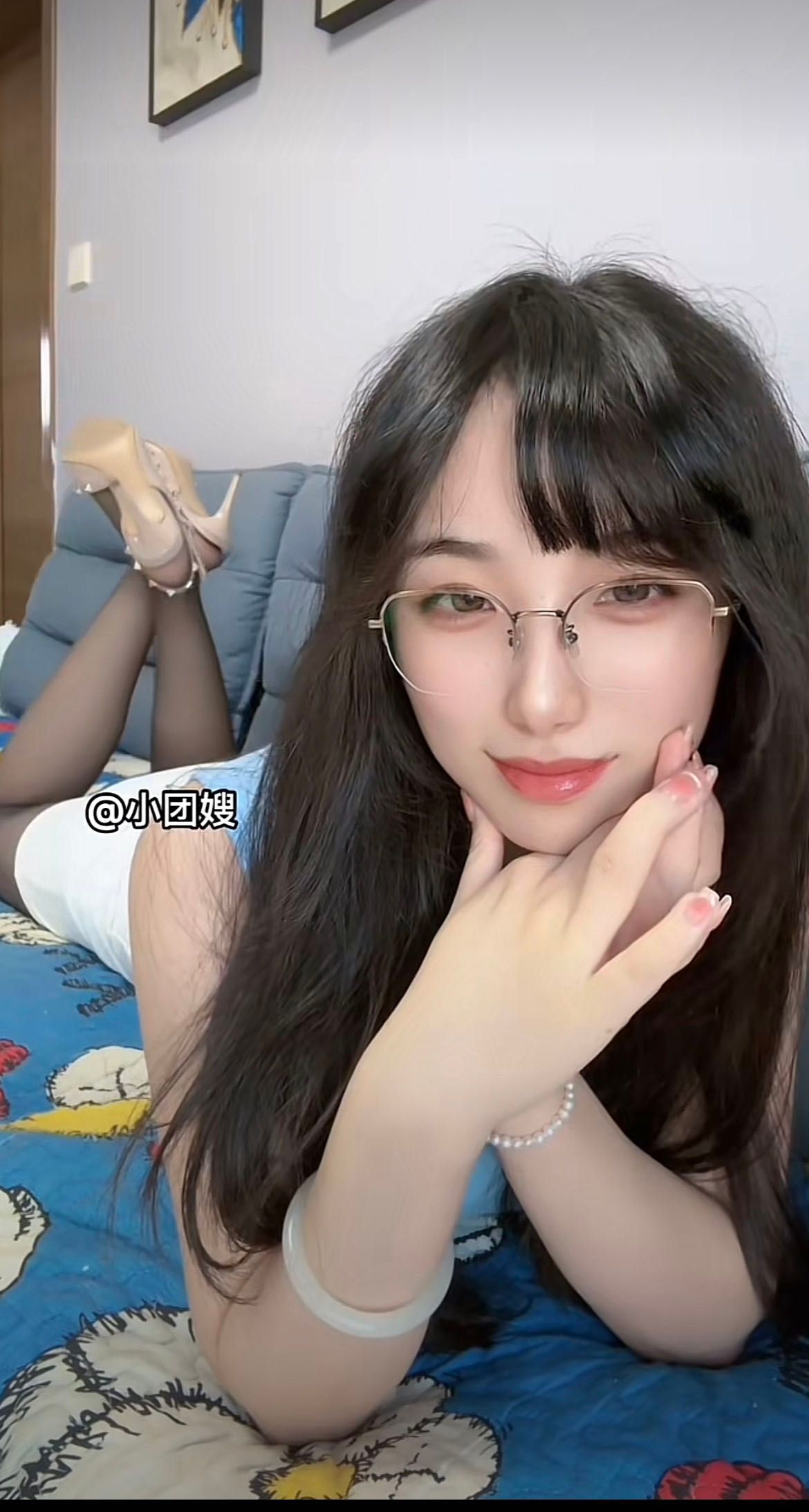 抖音 小团嫂 千元定制高清画质福利