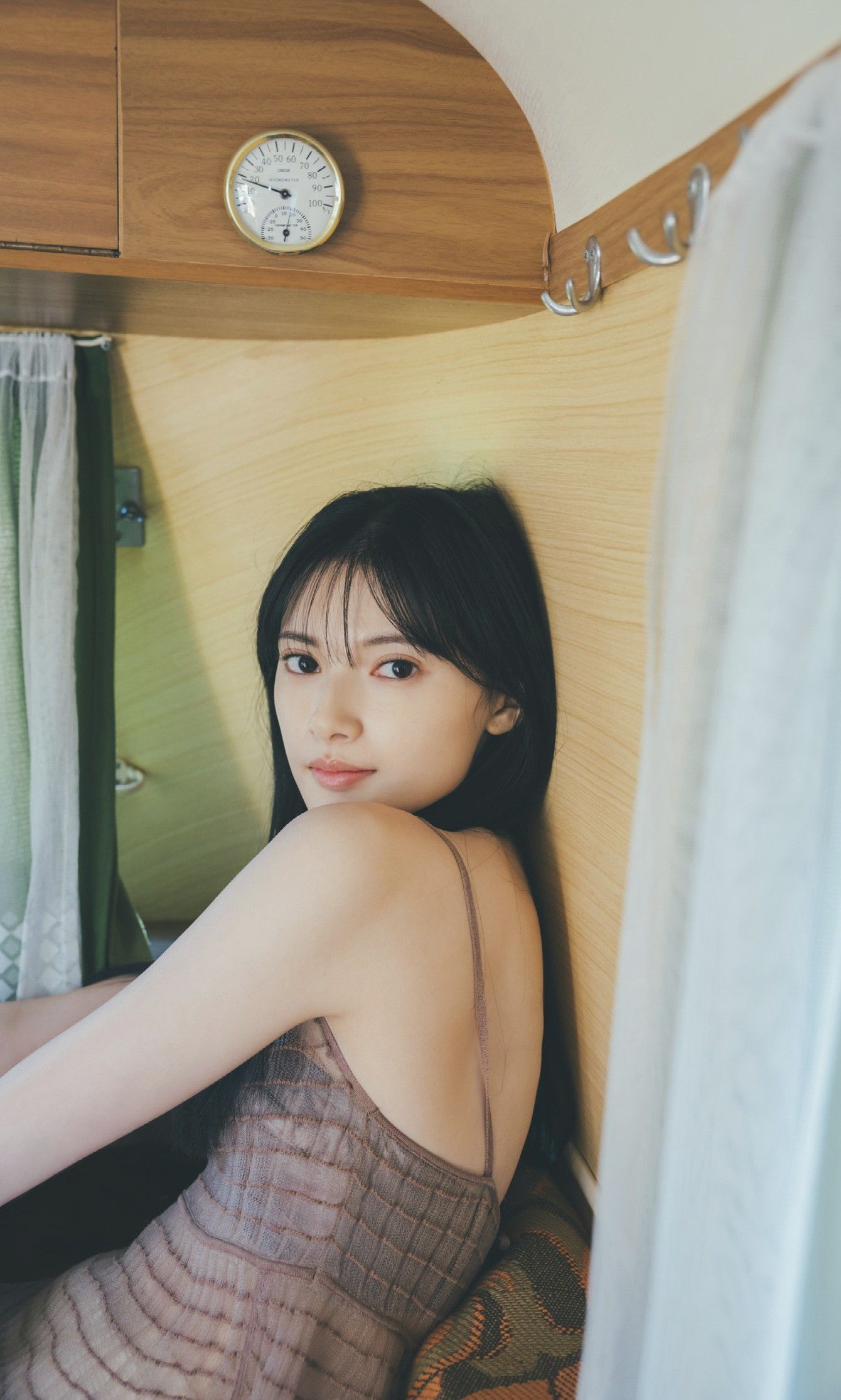 青島心 週プレ プラス！ 「祝日」