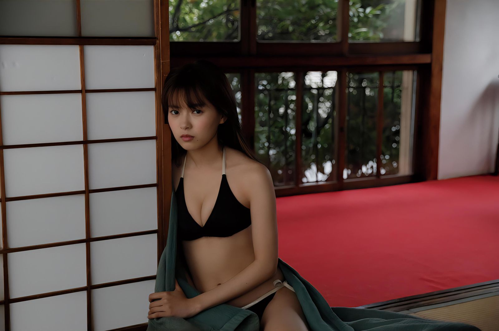 新條由芽写真集 「キラめくヒロイン」