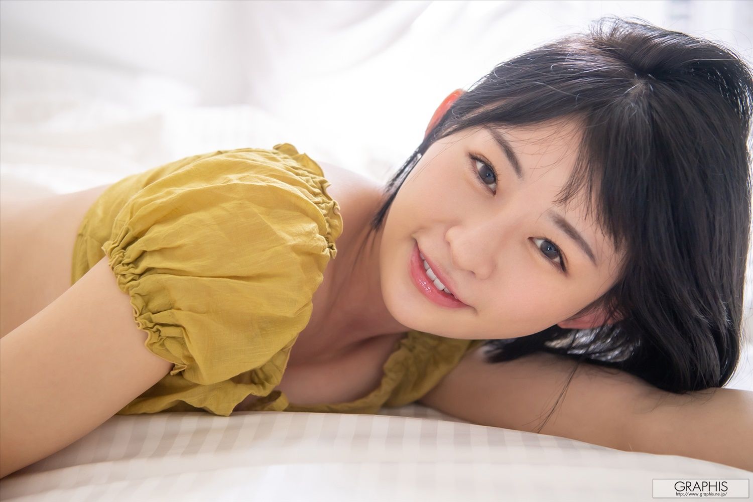 [Graphis] 宮島めい『 Blooming 』