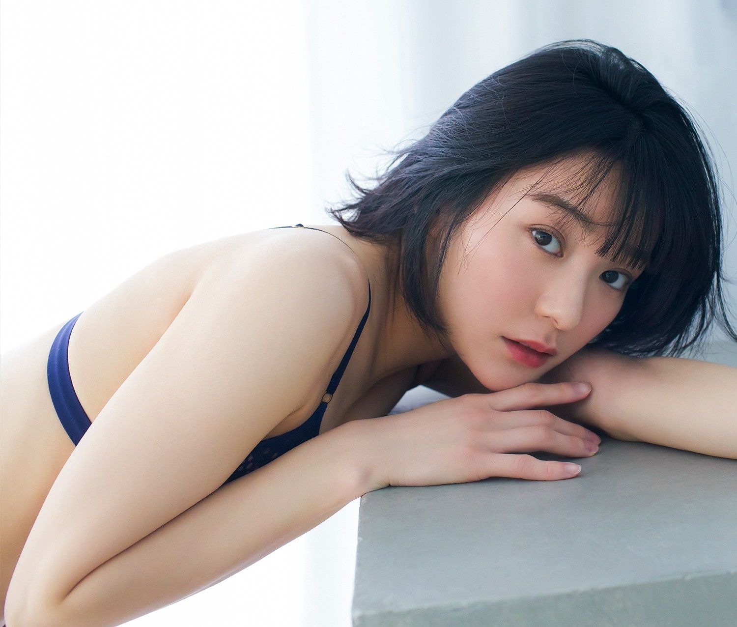 新田桃子 写真集 「New Age」