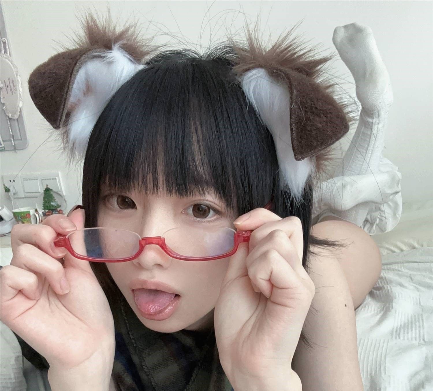 裸体围巾犬娘137r