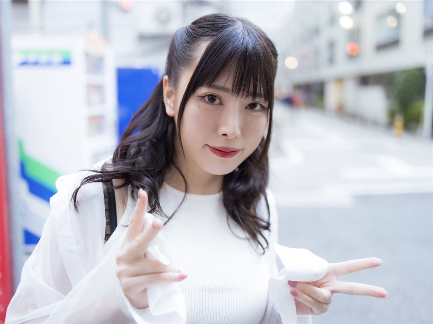 中丸未来グラビア写真集 Amoretto